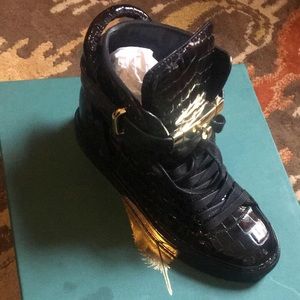 Brand new women’s sneaker 100 authentic crocodile